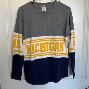 PINK Victoria’s Secret College Sweater U of M